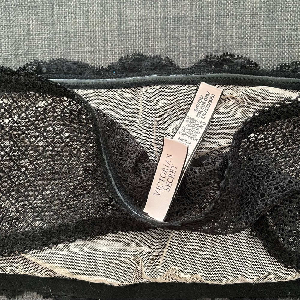 Black crochet crop top